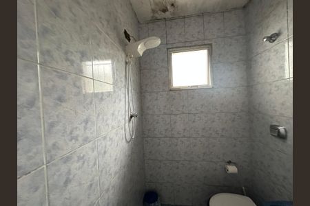 Casa para alugar com 200m², 2 quartos e 2 vagas Casa para alugar com 200m², 2 quartos e 2 vagasBanheiro