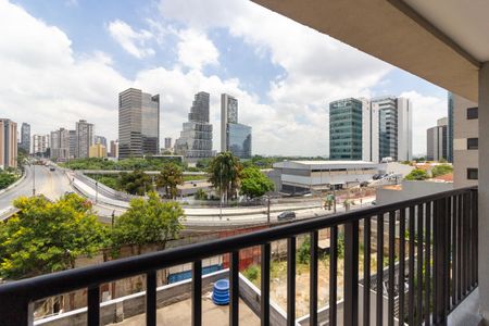 Vista/Varanda de kitnet/studio para alugar com 1 quarto, 24m² em Pinheiros, São Paulo