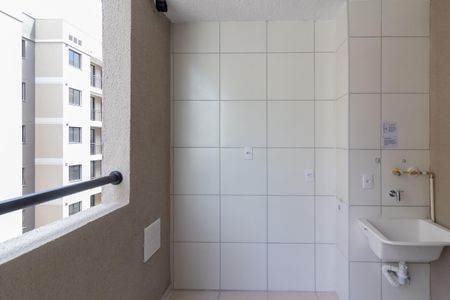 Varanda integrada com área de Serviço de apartamento à venda com 3 quartos, 61m² em Usina Piratininga, São Paulo