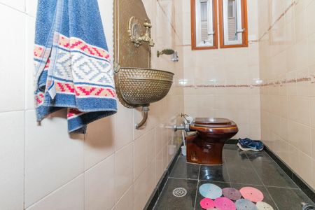 Casa para alugar com 500m², 3 quartos e 4 vagasLavabo