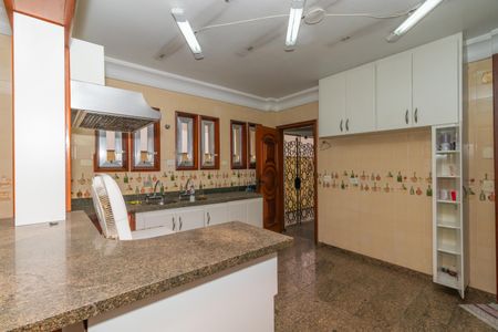 Casa para alugar com 500m², 3 quartos e 4 vagasCozinha