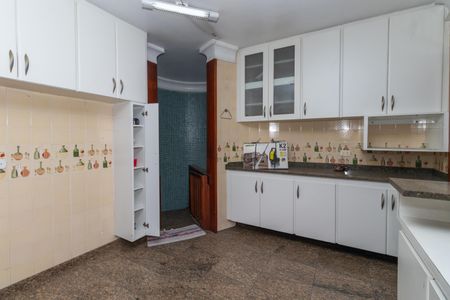 Casa para alugar com 500m², 3 quartos e 4 vagasCozinha