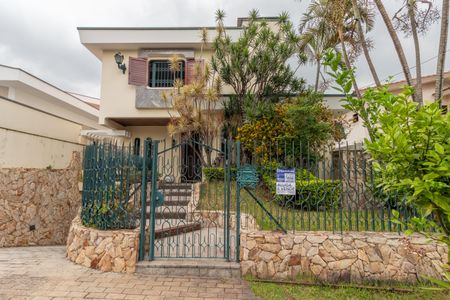 Casa para alugar com 500m², 3 quartos e 4 vagasFachada