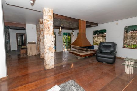 Casa para alugar com 500m², 3 quartos e 4 vagasSala