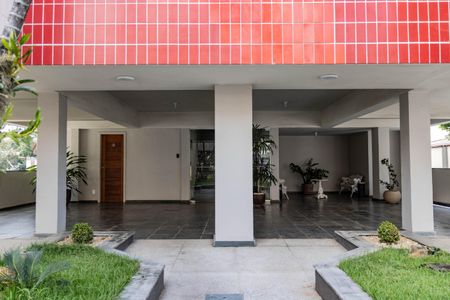 Apartamento para alugar com 70m², 2 quartos e 1 vagaEntrada