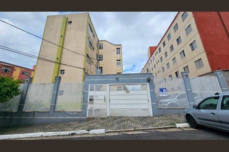 Apartamento à venda com 49m², 2 quartos e 1 vaga Apartamento à venda com 49m², 2 quartos e 1 vagaFachada