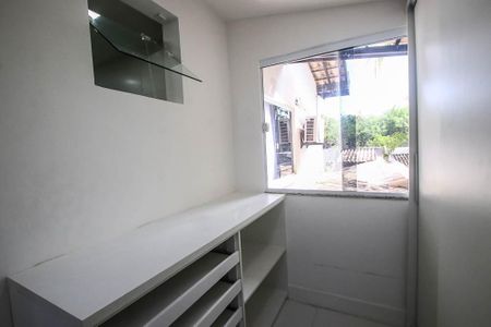 Casa de condomínio para alugar com 230m², 4 quartos e 3 vagasQuarto 2