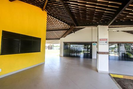 Casa de condomínio para alugar com 230m², 4 quartos e 3 vagasClube