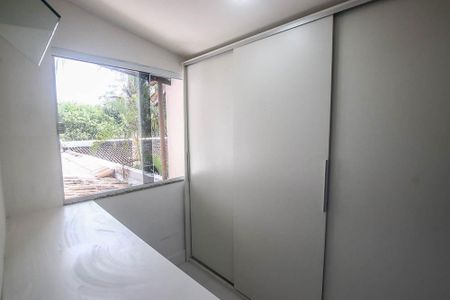 Casa de condomínio para alugar com 230m², 4 quartos e 3 vagasQuarto 2