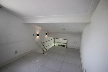 Casa de condomínio para alugar com 230m², 4 quartos e 3 vagasQuarto 4