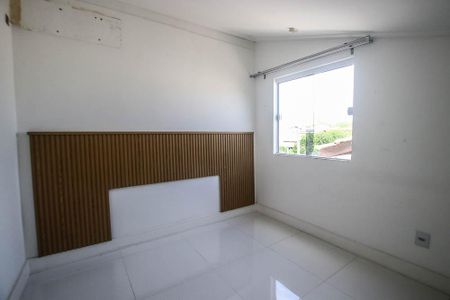 Casa de condomínio para alugar com 230m², 4 quartos e 3 vagasQuarto 4