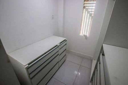 Casa de condomínio para alugar com 230m², 4 quartos e 3 vagasCloset do quarto 1