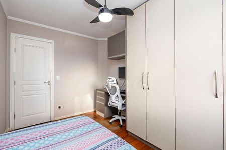 Casa para alugar com 172m², 4 quartos e 2 vagasQuarto