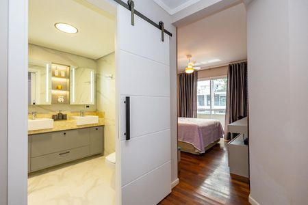 Casa para alugar com 172m², 4 quartos e 2 vagasQuarto