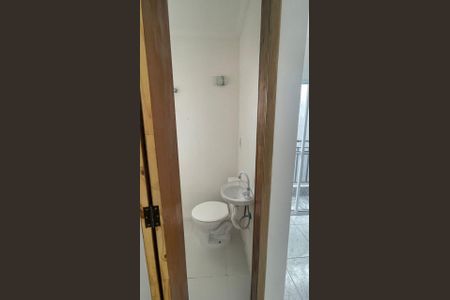 Casa à venda com 101m², 2 quartos e 1 vagaBanheiro