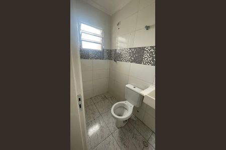 Casa à venda com 101m², 2 quartos e 1 vagaBanheiro