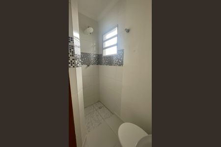 Casa à venda com 101m², 2 quartos e 1 vagaBanheiro