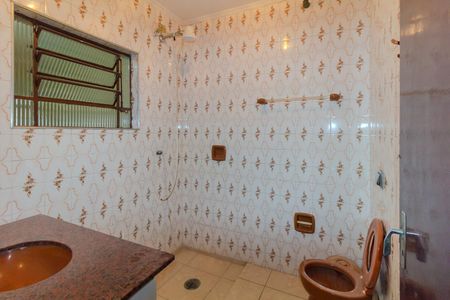 Casa para alugar com 105m², 3 quartos e 3 vagas Casa para alugar com 105m², 3 quartos e 3 vagasBanheiro social