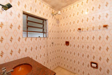 Casa para alugar com 105m², 3 quartos e 3 vagasBanheiro 2