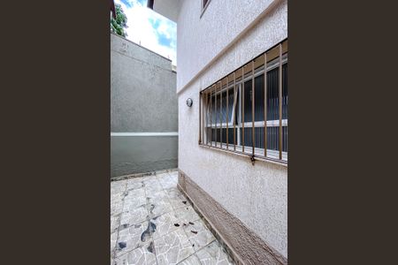 Casa para alugar com 190m², 3 quartos e 2 vagas Casa para alugar com 190m², 3 quartos e 2 vagasÁrea externa