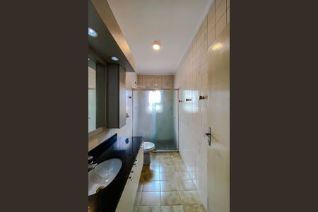 Casa para alugar com 190m², 3 quartos e 2 vagas Casa para alugar com 190m², 3 quartos e 2 vagasBanheiro da Suíte