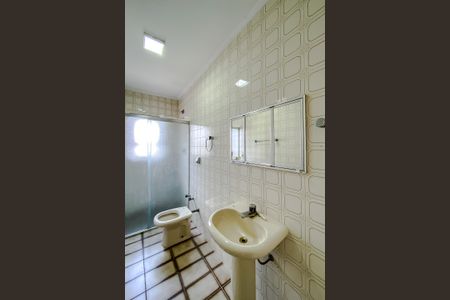 Casa para alugar com 190m², 3 quartos e 2 vagas Casa para alugar com 190m², 3 quartos e 2 vagasBanheiro