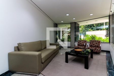 Apartamento à venda com 151m², 4 quartos e 2 vagasHall social