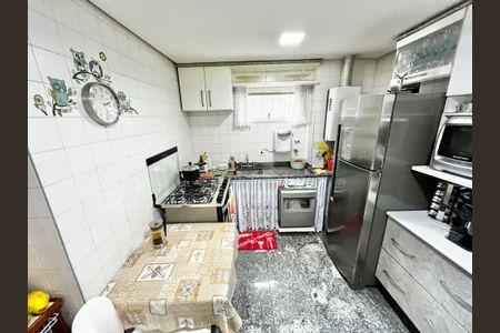 Apartamento à venda com 151m², 4 quartos e 2 vagasCozinha