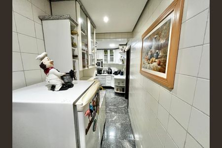 Apartamento à venda com 151m², 4 quartos e 2 vagasCozinha