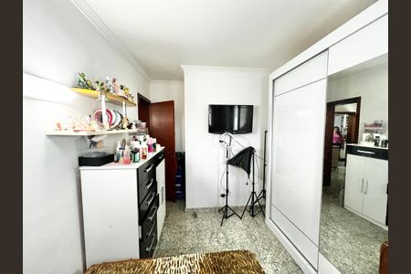 Apartamento à venda com 151m², 4 quartos e 2 vagasQuarto 2