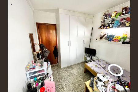 Apartamento à venda com 151m², 4 quartos e 2 vagasQuarto 1