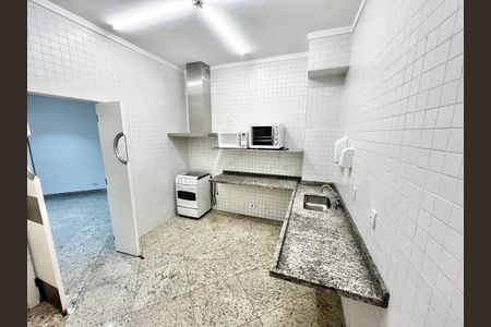 Apartamento à venda com 151m², 4 quartos e 2 vagasÁrea comum - Salão de festas Cozinha
