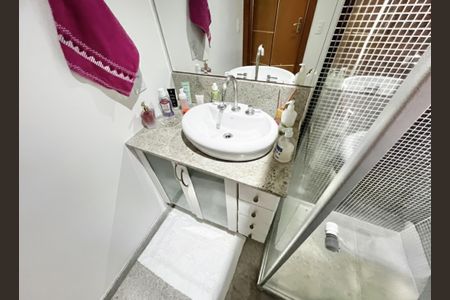 Apartamento à venda com 151m², 4 quartos e 2 vagasBanheiro