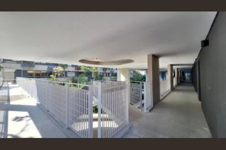 Apartamento à venda com 66m², 2 quartos e 1 vagaFoto 01