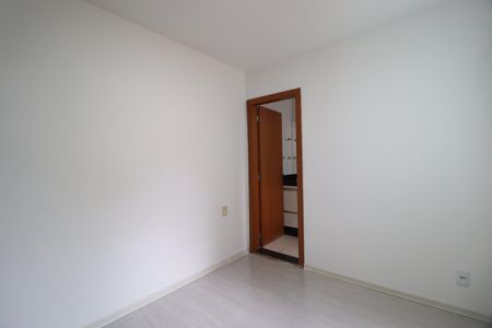 Quarto 2 - Suíte de apartamento para alugar com 2 quartos, 45m² em Novo Mundo, Uberlândia