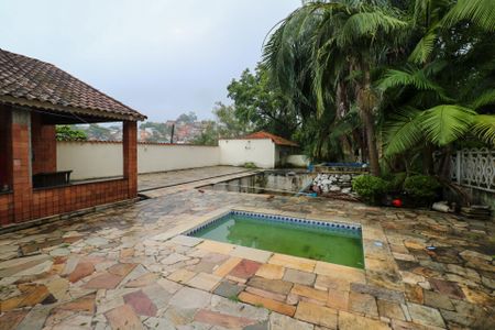 Casa à venda com 700m², 20 quartos e 8 vagas Casa à venda com 700m², 20 quartos e 8 vagasÁrea Externa