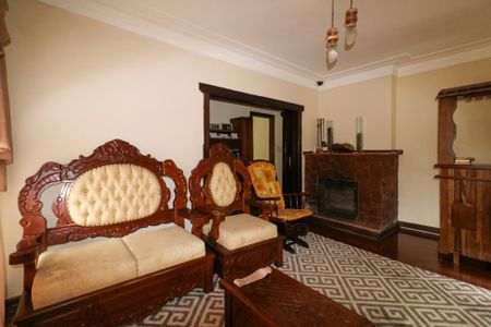 Casa à venda com 700m², 20 quartos e 8 vagas Casa à venda com 700m², 20 quartos e 8 vagasSala 2