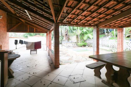 Casa à venda com 700m², 20 quartos e 8 vagas Casa à venda com 700m², 20 quartos e 8 vagasChurrasqueira