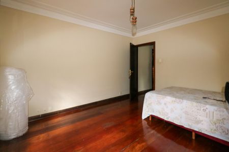 Casa à venda com 700m², 20 quartos e 8 vagas Casa à venda com 700m², 20 quartos e 8 vagasQuarto 3