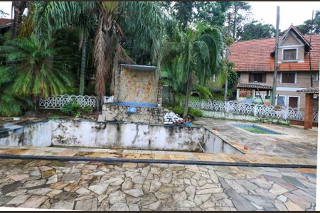 Casa à venda com 700m², 20 quartos e 8 vagas Casa à venda com 700m², 20 quartos e 8 vagasPiscina