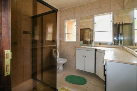 Casa à venda com 700m², 20 quartos e 8 vagas Casa à venda com 700m², 20 quartos e 8 vagasBanheiro