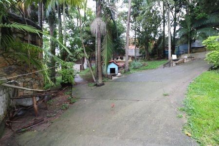 Casa à venda com 700m², 20 quartos e 8 vagas Casa à venda com 700m², 20 quartos e 8 vagasÁrea Externa