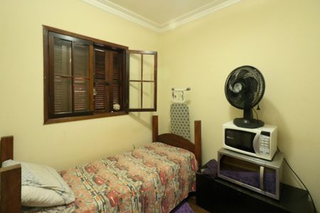 Casa à venda com 700m², 20 quartos e 8 vagas Casa à venda com 700m², 20 quartos e 8 vagasQuarto de Serviço