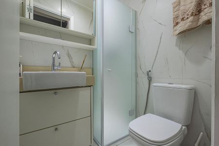 Apartamento à venda com 102m², 4 quartos e sem vaga Apartamento à venda com 102m², 4 quartos e sem vagaBanheiro