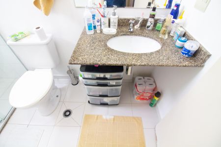 Casa de condomínio à venda com 153m², 3 quartos e 2 vagasBanheiro da Suíte