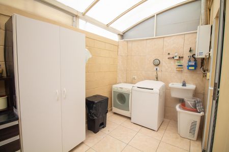 Casa de condomínio à venda com 153m², 3 quartos e 2 vagasÁrea de Serviço