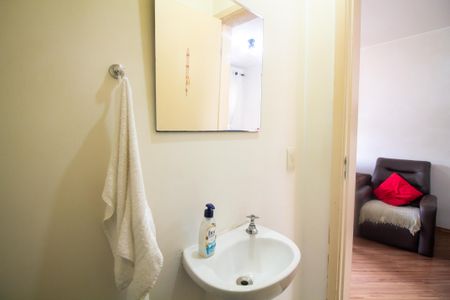 Casa de condomínio à venda com 153m², 3 quartos e 2 vagasLavabo