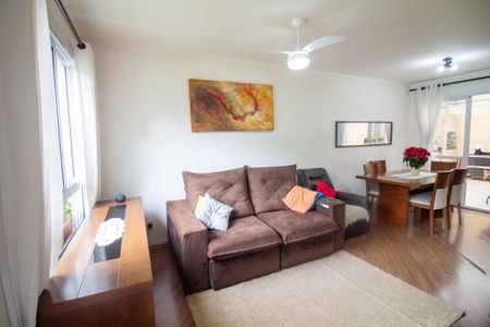 Casa de condomínio à venda com 153m², 3 quartos e 2 vagasSala