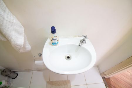 Casa de condomínio à venda com 153m², 3 quartos e 2 vagasLavabo