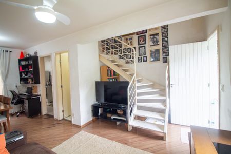 Casa de condomínio à venda com 153m², 3 quartos e 2 vagasSala